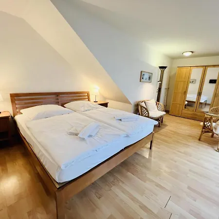 Apartment Wintergarten-maisonette, Warnemuende Rostock