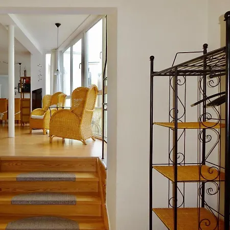 Wintergarten-maisonette, Warnemuende Apartment