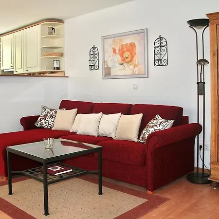 Wintergarten-maisonette, Warnemuende Apartment